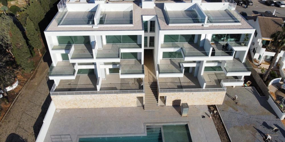 rocha-da-luz-multifamily-building